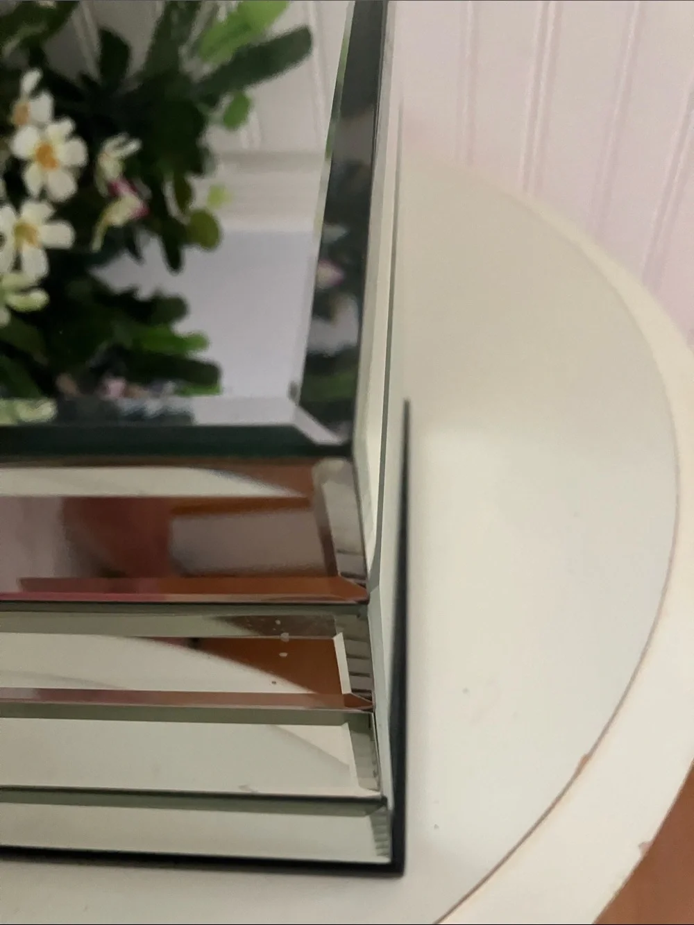 N/A stylish mirrored